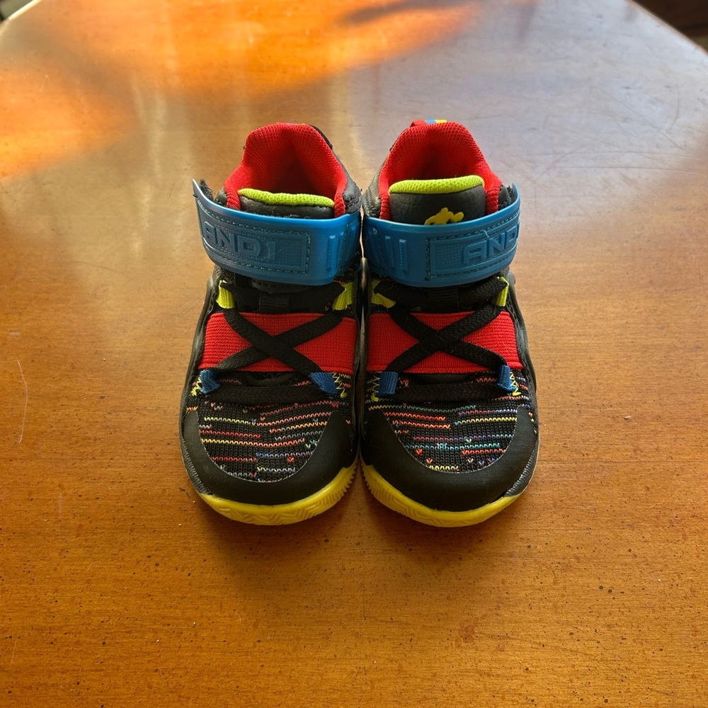 Baby Sneakers with Velcro Strap
